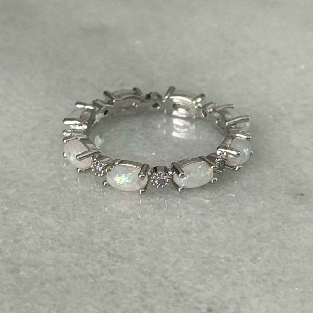 Silver Opal Crystal Pave Princess Ring Brand New Size 7 31$